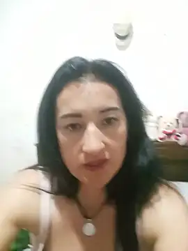 Adriananoir online show from July 3, 2026, 11:44 pm