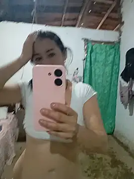 Adriananoir online show from July 22, 2026, 10:23 pm
