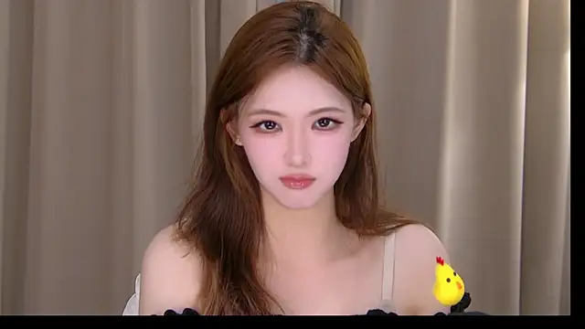 Snapshot of ninimissy chatting on June 16, 2026, 5:04 pm ninimissy online show from June 16, 2026, 5:04 pm