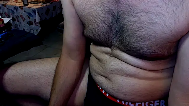 Snapshot of talltannhandsome chatting on July 2, 2026, 10:16 pm talltannhandsome online show from July 2, 2026, 10:16 pm
