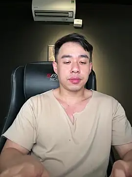 Snapshot of Ryandyan chatting on June 13, 2026, 6:33 am Ryandyan online show from June 13, 2026, 6:33 am