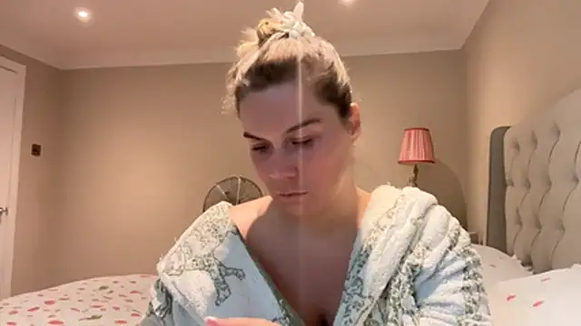 erincheshire online show from June 12, 2026, 5:23 pm