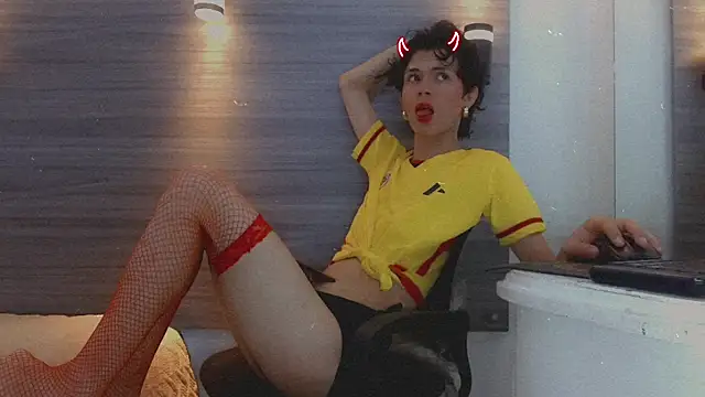 Jazmiin Rosee online show from July 3, 2026, 7:42 pm