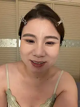 Snapshot of Dianana chatting on July 1, 2026, 4:07 pm Dianana online show from July 1, 2026, 4:07 pm