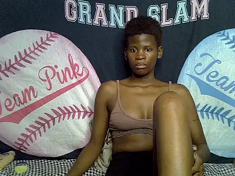Snapshot of Queen_slay2 chatting on June 17, 2026, 6:31 pm Queen slay2 online show from June 17, 2026, 6:31 pm
