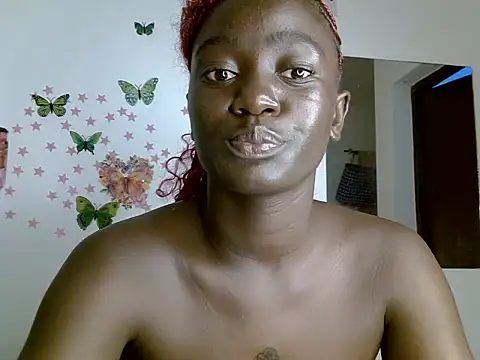 Snapshot of petiteebony254 chatting on June 18, 2026, 6:45 pm petiteebony254 online show from June 18, 2026, 6:45 pm