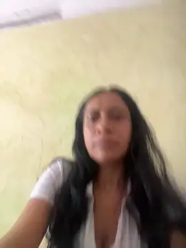 paolaqueenxx online show from June 16, 2026, 5:26 pm