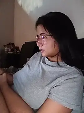 Snapshot of K_AriDoll chatting on July 28, 2026, 3:21 pm K AriDoll online show from July 28, 2026, 3:21 pm