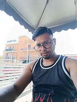 Snapshot of Alessandrino_09 chatting on June 19, 2026, 1:15 pm Alessandrino 09 online show from June 19, 2026, 1:15 pm