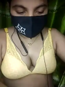 Snapshot of Khosi_Moni chatting on June 20, 2026, 1:58 pm Khosi Moni online show from June 20, 2026, 1:58 pm