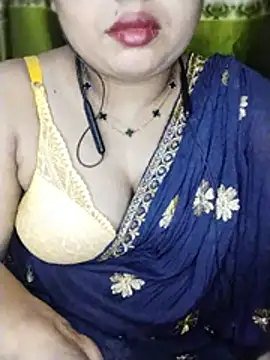 Snapshot of Khosi_Moni chatting on July 13, 2026, 8:44 pm Khosi Moni online show from July 13, 2026, 8:44 pm
