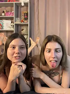 Bratz Girls online show from June 12, 2026, 11:25 pm