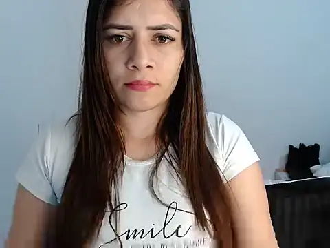 Snapshot of Luna_zoe chatting on July 1, 2026, 9:58 pm Luna zoe online show from July 1, 2026, 9:58 pm