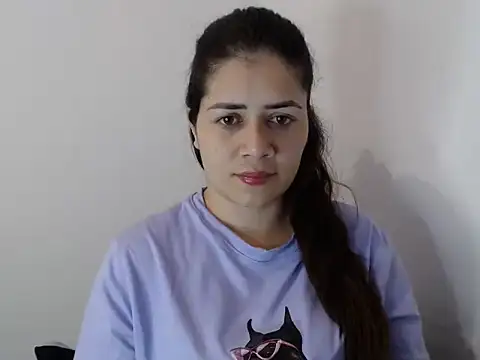 Snapshot of Luna_zoe chatting on July 14, 2026, 2:05 am Luna zoe online show from July 14, 2026, 2:05 am
