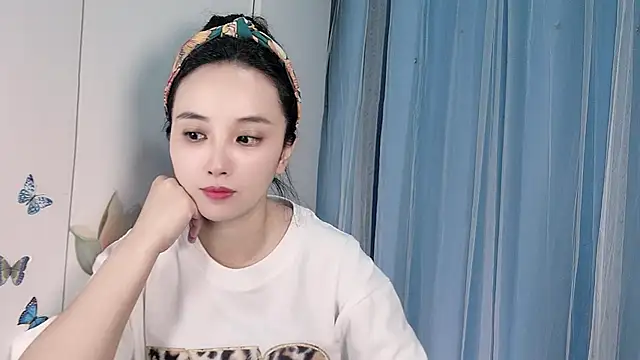 Snapshot of Yesqiko chatting on June 26, 2026, 2:43 pm Yesqiko online show from June 26, 2026, 2:43 pm