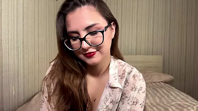 Mina Aston online show from June 24, 2026, 9:08 am