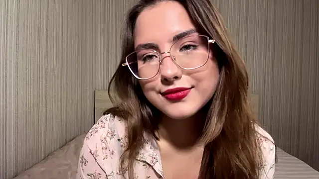 Mina Aston online show from July 16, 2026, 9:48 am
