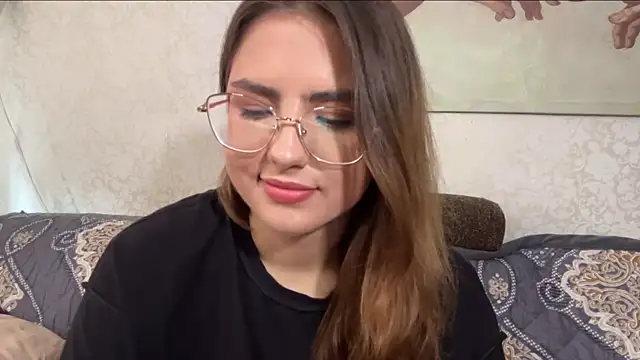 Mina Aston online show from July 27, 2026, 9:27 am