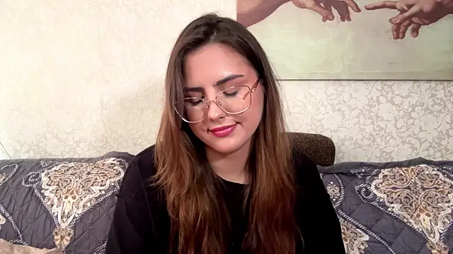 Mina Aston online show from July 28, 2026, 11:17 am