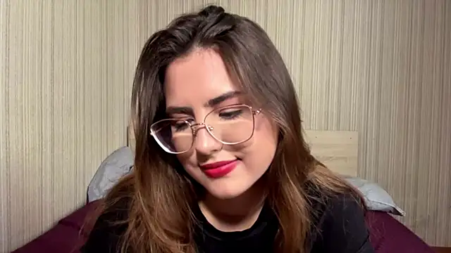 Mina Aston online show from July 30, 2026, 10:14 am