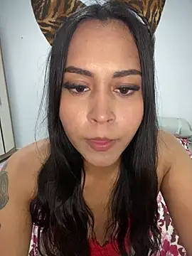 Snapshot of Luisamorena chatting on July 7, 2026, 9:52 pm Luisamorena online show from July 7, 2026, 9:52 pm
