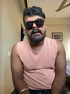 vinay1018 online show from July 6, 2026, 11:29 am
