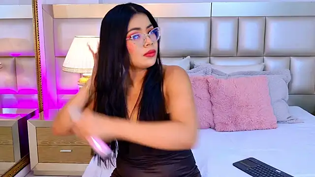 AliceLavenders online show from July 28, 2026, 2:57 pm