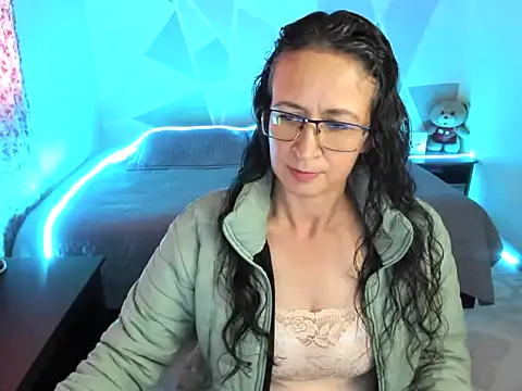 Snapshot of Ana_Flakita chatting on July 3, 2026, 8:15 pm Ana Flakita online show from July 3, 2026, 8:15 pm