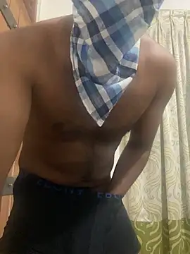 Snapshot of mr_shhw chatting on August 5, 2026, 4:43 pm mr shhw online show from August 5, 2026, 4:43 pm
