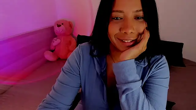 NicolePasqualott online show from November 24, 2025, 9:14 pm