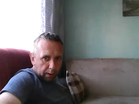 Snapshot of RafalekRozmarynowski81 chatting on June 17, 2026, 2:58 am RafalekRozmarynowski81 online show from June 17, 2026, 2:58 am