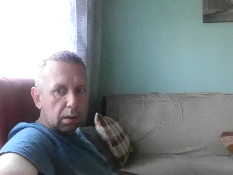 Snapshot of RafalekRozmarynowski81 chatting on June 20, 2026, 4:15 am RafalekRozmarynowski81 online show from June 20, 2026, 4:15 am