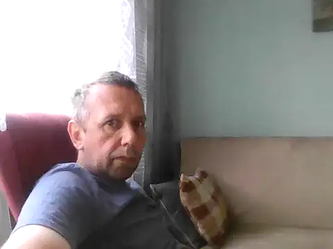 Snapshot of RafalekRozmarynowski81 chatting on July 7, 2026, 5:10 am RafalekRozmarynowski81 online show from July 7, 2026, 5:10 am