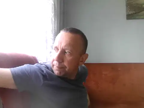 Snapshot of RafalekRozmarynowski81 chatting on July 27, 2026, 1:07 pm RafalekRozmarynowski81 online show from July 27, 2026, 1:07 pm