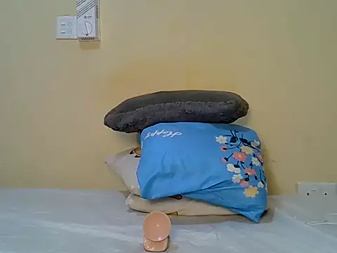 Snapshot of Selassie- chatting on June 30, 2026, 4:57 am Selassie- online show from June 30, 2026, 4:57 am