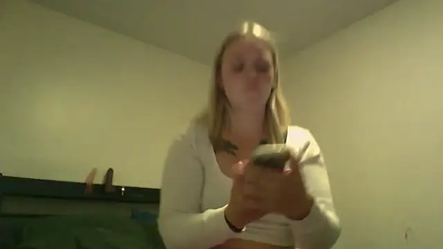 Skylarbaby99 online show from July 25, 2026, 1:47 am