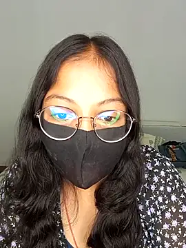 hottydisha online show from June 16, 2026, 4:26 am