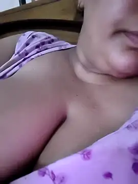 Snapshot of sona_babe456 chatting on July 1, 2026, 5:02 pm sona babe456 online show from July 1, 2026, 5:02 pm