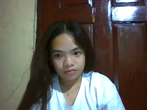 Snapshot of pretty_gia chatting on July 19, 2026, 3:27 pm pretty gia online show from July 19, 2026, 3:27 pm