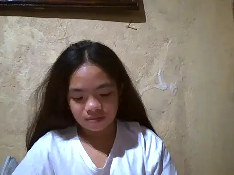 Snapshot of pretty_gia chatting on July 28, 2026, 2:24 pm pretty gia online show from July 28, 2026, 2:24 pm