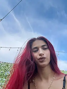 Snapshot of VixenRosse chatting on July 19, 2026, 5:11 am VixenRosse online show from July 19, 2026, 5:11 am