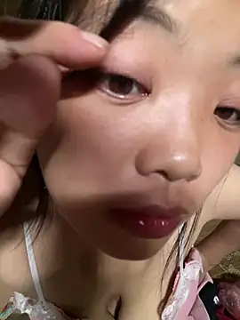 Snapshot of -Mymy_ chatting on July 6, 2026, 1:13 am -Mymy online show from July 6, 2026, 1:13 am