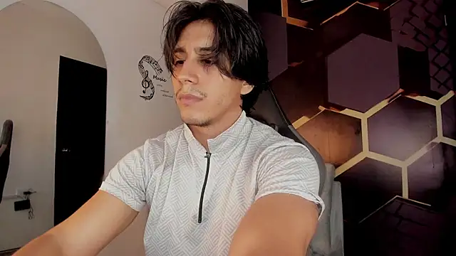 Snapshot of Alexx_Cano_ chatting on August 7, 2026, 3:08 am Alexx Cano online show from August 7, 2026, 3:08 am