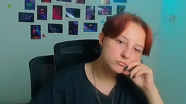 Dilara Kiss  online show from June 17, 2026, 12:18 pm