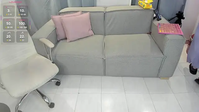 Snapshot of Nayla_Luxe chatting on July 9, 2026, 11:58 am Nayla Luxe online show from July 9, 2026, 11:58 am