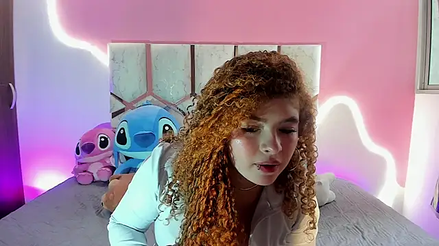 Snapshot of Kiara_velez chatting on July 9, 2026, 1:26 pm Kiara velez online show from July 9, 2026, 1:26 pm