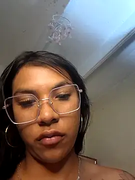 Snapshot of sophiagomezx chatting on July 3, 2026, 2:29 am sophiagomezx online show from July 3, 2026, 2:29 am