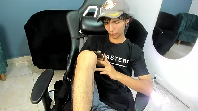 justin twink20 online show from July 8, 2026, 6:34 pm