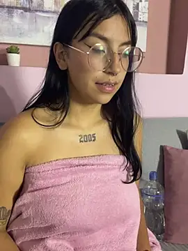 Snapshot of GabyLopez_Pink chatting on July 28, 2026, 11:17 am GabyLopez Pink online show from July 28, 2026, 11:17 am