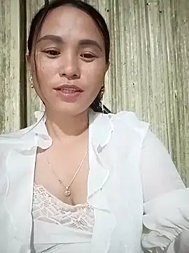 Snapshot of chychy113 chatting on August 4, 2026, 2:41 pm chychy113 online show from August 4, 2026, 2:41 pm